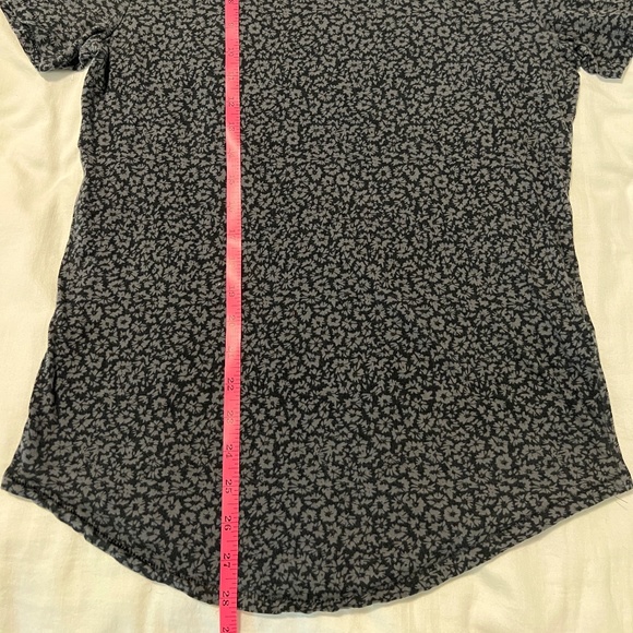 Men's Abercrombie & Fitch, Soft Tee, Small - Picture 2 of 5